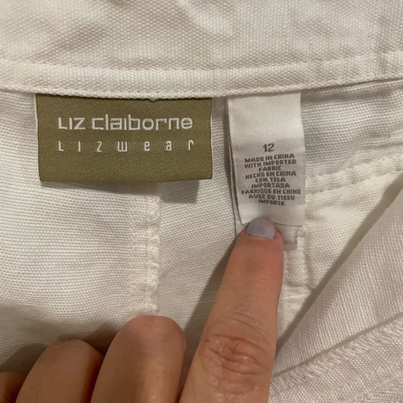 Liz Claiborne Lizwear White Linen blend shorts Size 12 - Picture 5 of 6